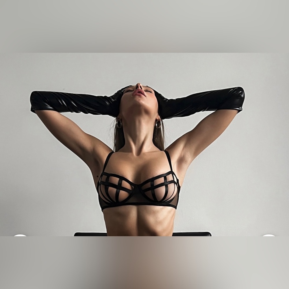 NWOT Bondage Strappy Bra